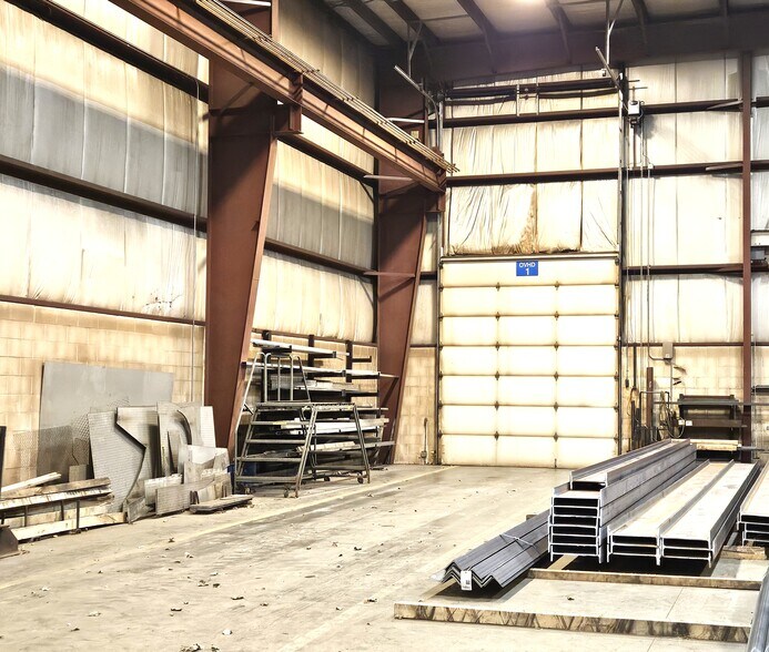 More Photos Of 3500 Contractors Dr, Midland Manufacturing For Sale