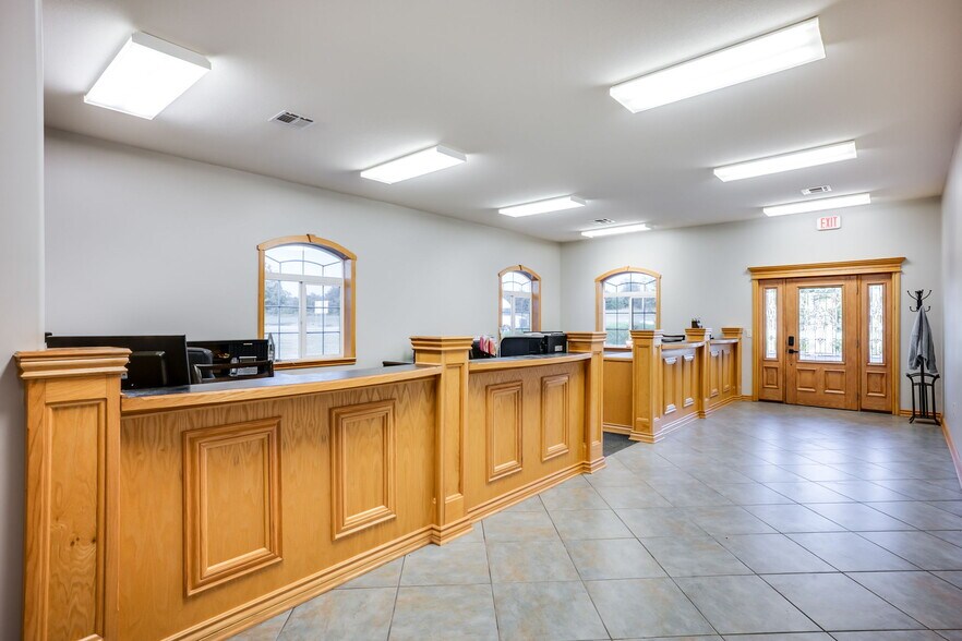 More Photos Of 801 N River St, Derby Warehouse For Sale