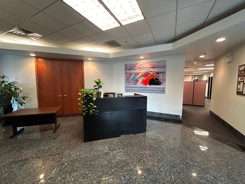 More Photos Of 8150 Lehigh Ave, Morton Grove Warehouse For Sale