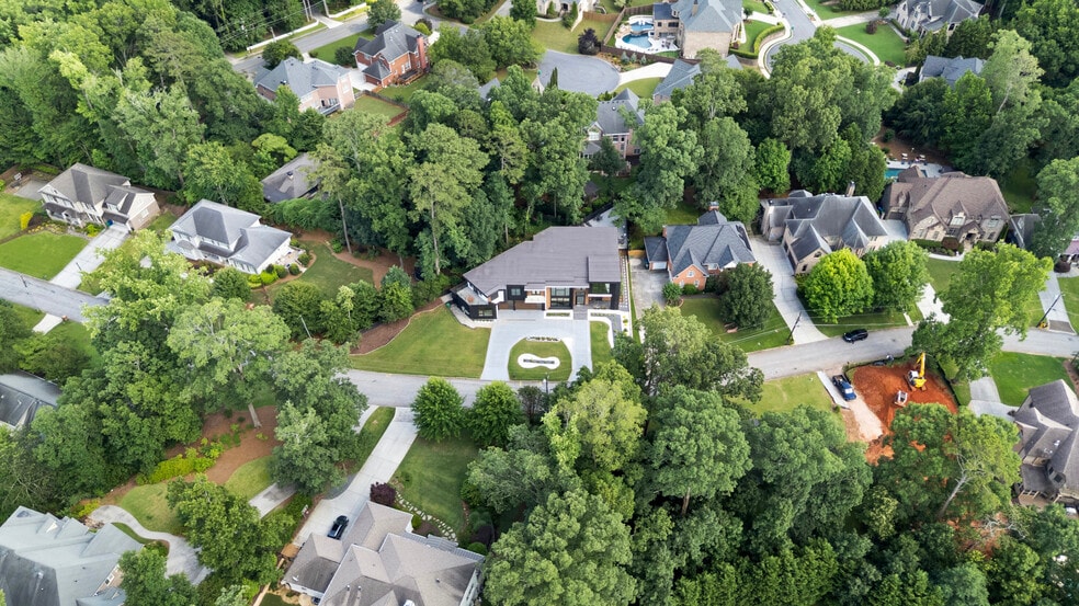 More Photos Of 2401 Greenglade Rd NE, Atlanta Specialty For Sale