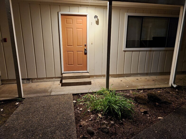 More Photos Of 5477 Donald St, Eugene Apartments For Sale