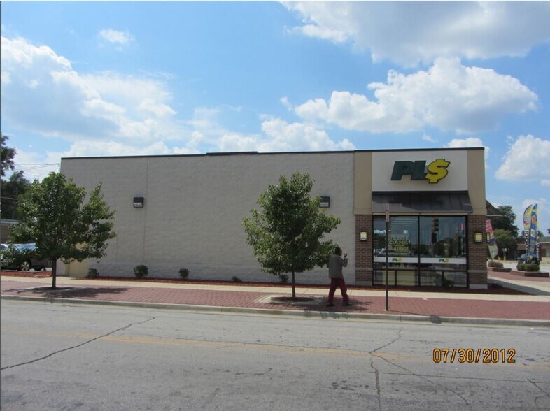 More Photos Of 1431 W 127th St, Calumet Park Storefront For Lease