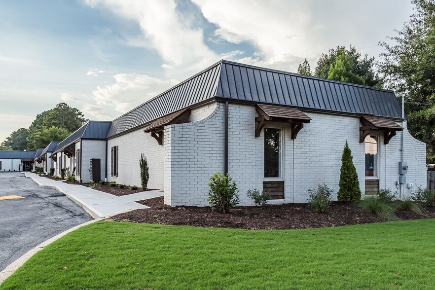 More Photos Of 1060 Gaines School Rd, Athens Medical For Lease