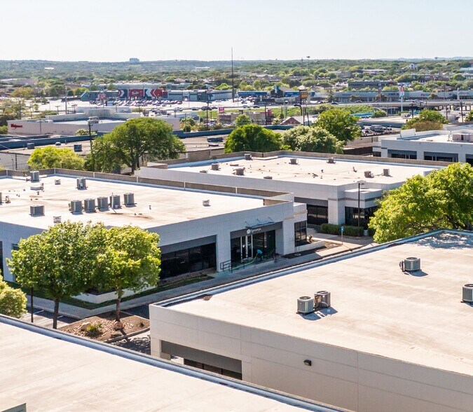 More Photos Of 140 Heimer Rd, San Antonio Unknown For Lease