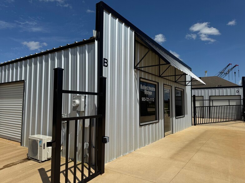 More Photos Of 975 Houston st, Bullard Self Storage For Sale