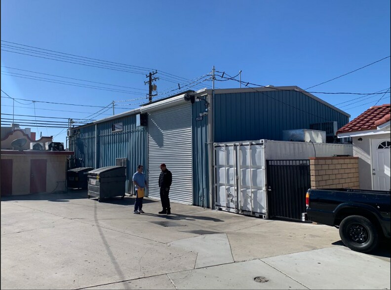 More Photos Of 15038 Valley Blvd, Fontana Service For Lease