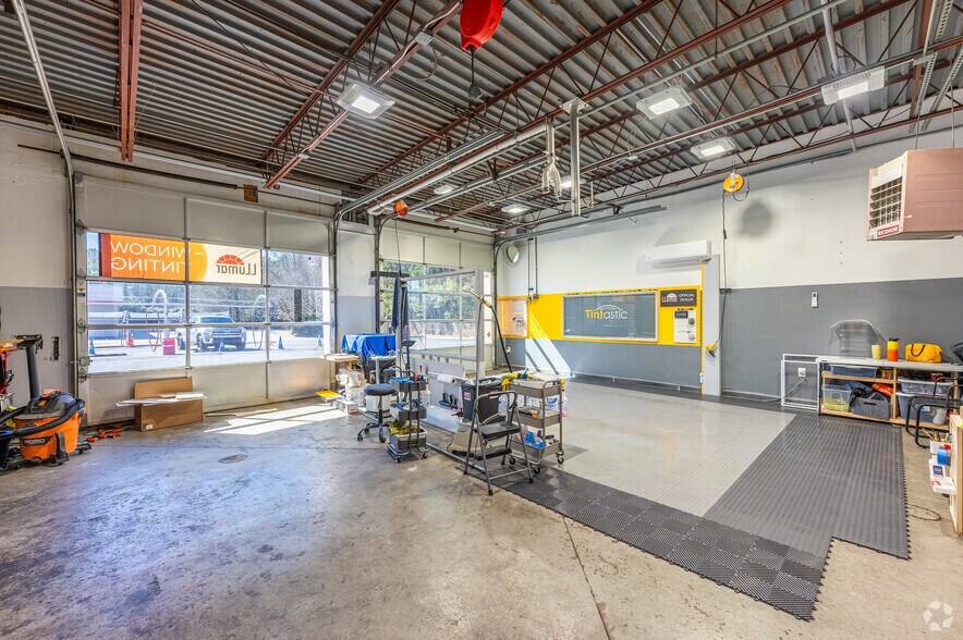 More Photos Of 812 Buford Dr, Lawrenceville Carwash For Sale