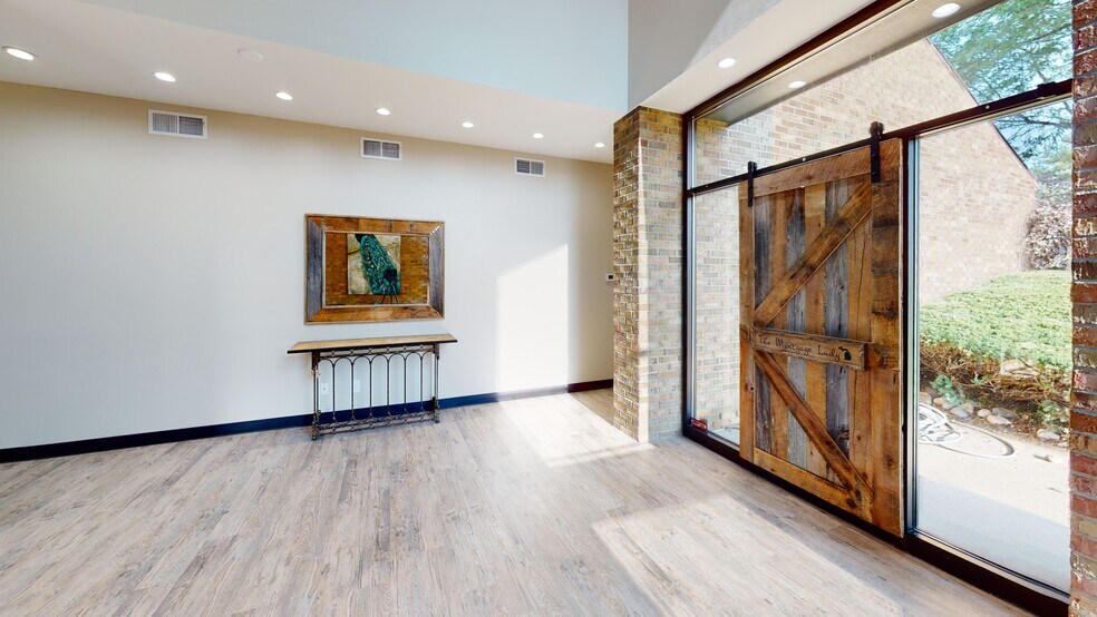 More Photos Of 6258 W Pierson Rd, Flushing Medical For Lease