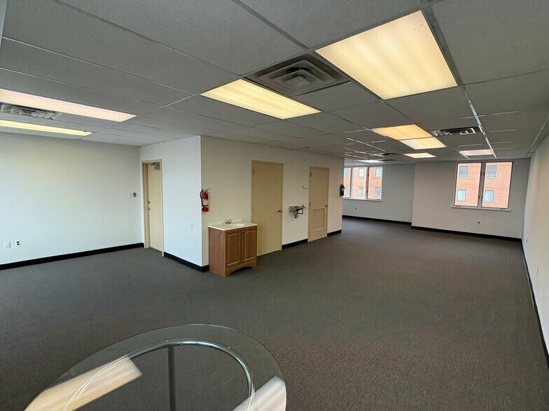 More Photos Of 6400 Seven Corners Pl, Falls Church Office For Sale