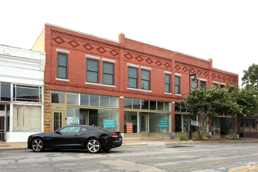 Primary Photo Of 119-125 W 2nd St, Bartlesville Apartments For Lease