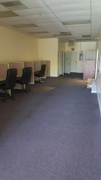 More Photos Of 6463-6501 102nd Ave, Pinellas Park Storefront For Lease