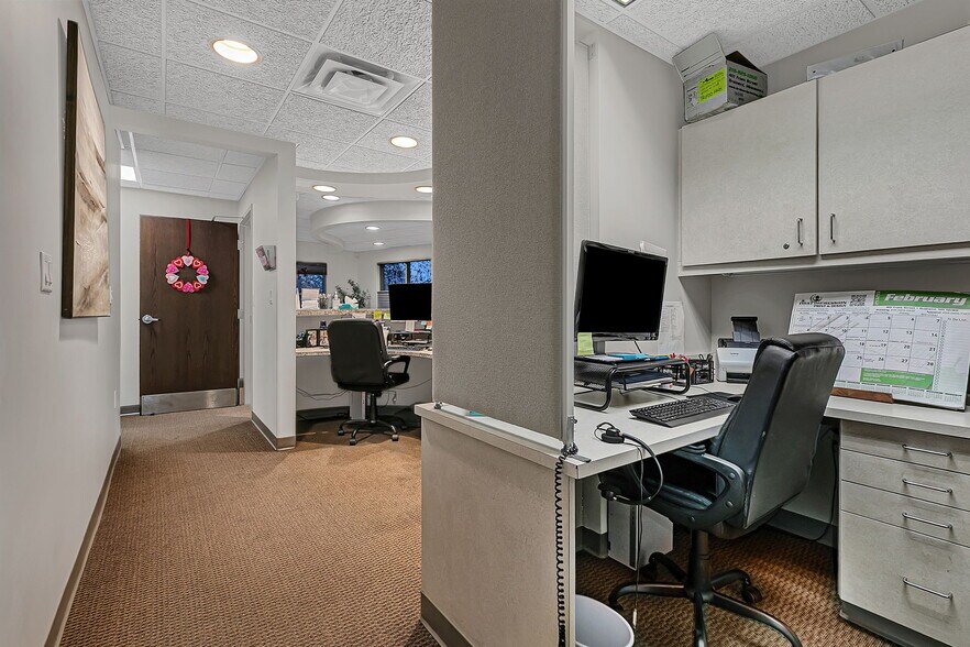 More Photos Of 1511 Northway Dr, Saint Cloud Medical For Sale