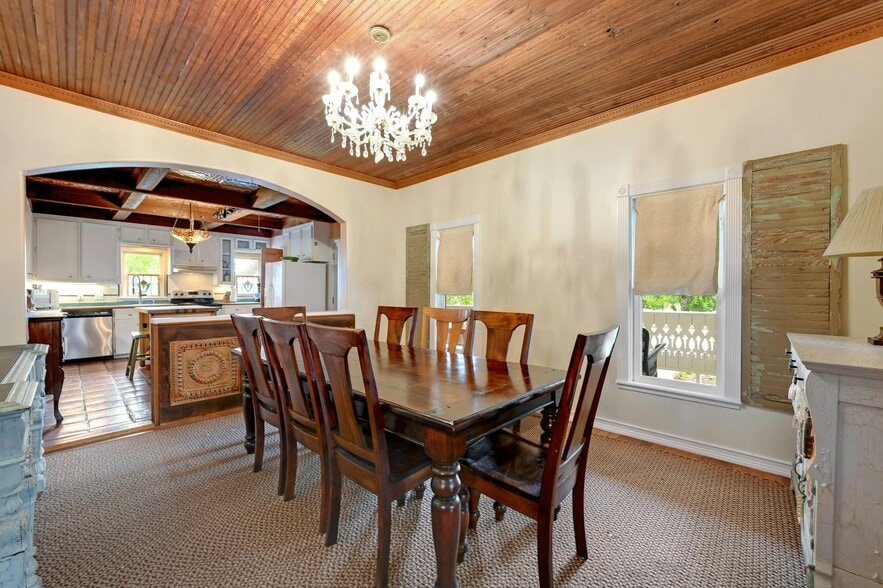 More Photos Of 23351 Ranch to Market 150 rd, Driftwood Specialty For Sale