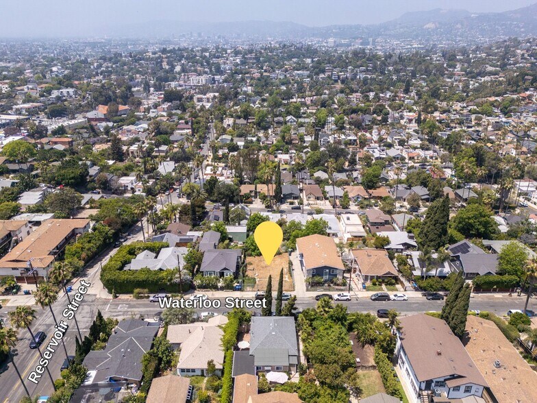 More Photos Of 1311 Waterloo St, Los Angeles Land For Sale