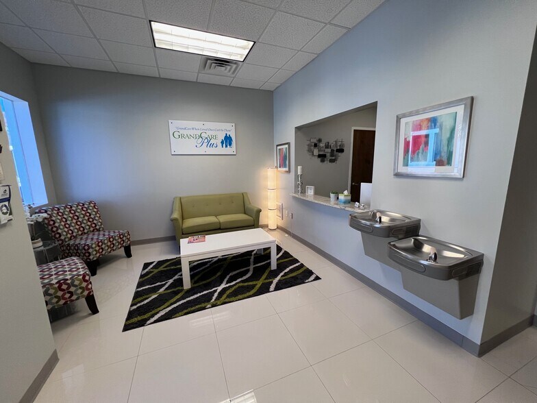 More Photos Of 25074 Olympia Ave, Punta Gorda Medical For Lease