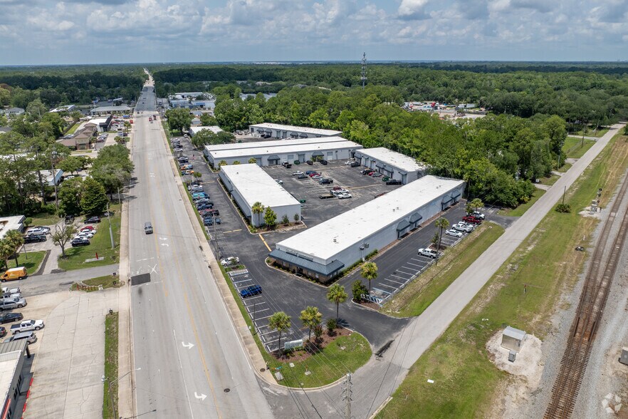 More Photos Of 4949 Sunbeam Rd, Jacksonville Unknown For Lease