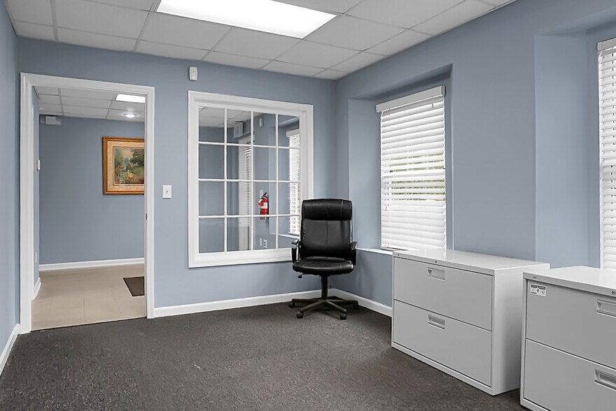 More Photos Of 1307 State Rd, Summerville Warehouse For Lease