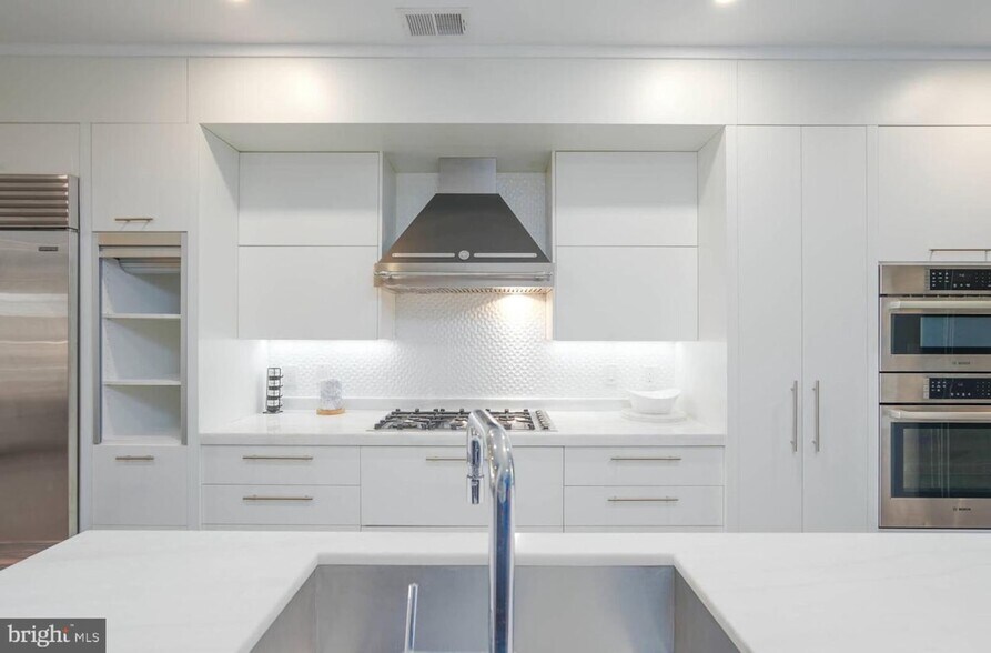 More Photos Of 1461 Chapin St NW, Washington Apartments For Sale