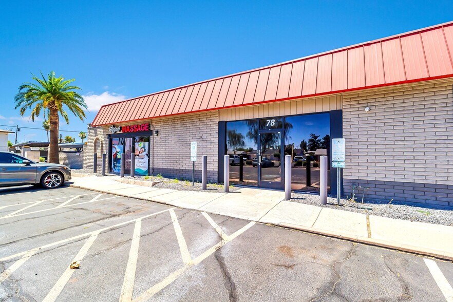 More Photos Of 78 W Ray Rd, Chandler Convenience Store For Lease