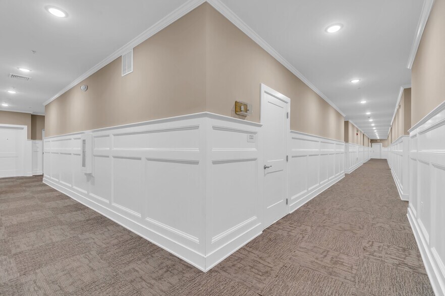 More Photos Of 33 Union Ave, Manasquan Apartments For Sale