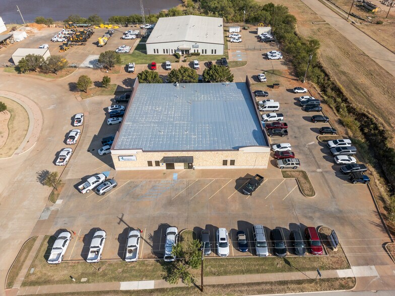More Photos Of 5800 Kell Blvd, Wichita Falls Medical For Sale