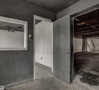 More Photos Of 1413 Minnesota Ave, Kansas City Auto Repair For Sale