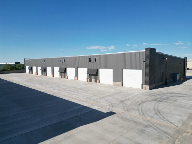 More Photos Of 3912 E 43rd St, Yuma Warehouse For Lease