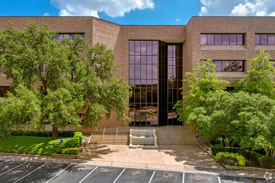 More Photos Of 4500 Fuller Dr, Irving Office For Lease