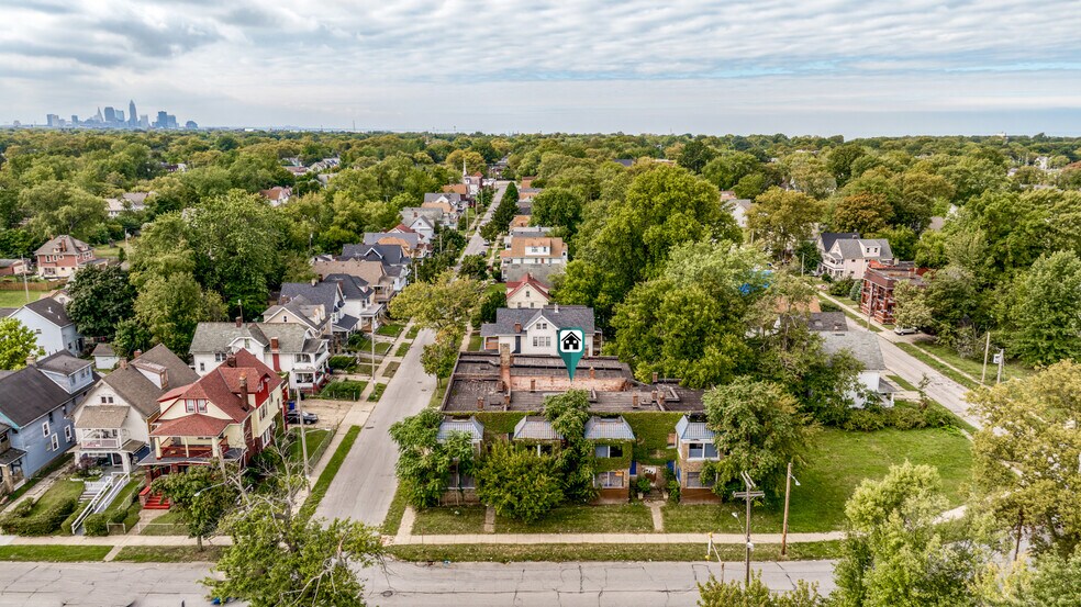 More Photos Of 880-884 Parkwood Rd, Cleveland Multifamily For Sale
