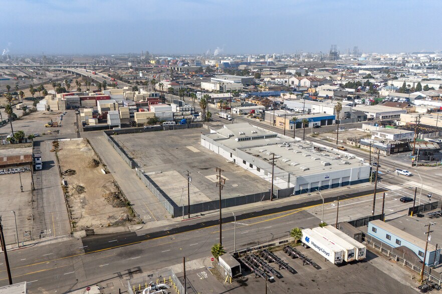 More Photos Of 1700 W Anaheim St, Long Beach Manufacturing For Lease