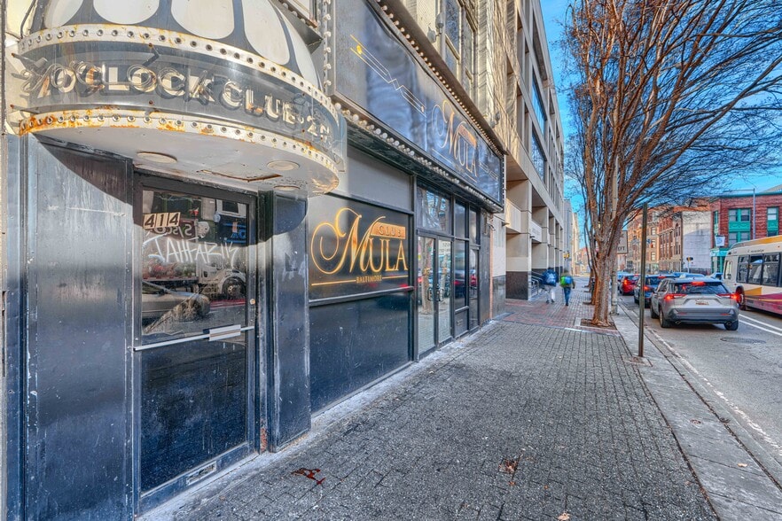 More Photos Of 414-416 E Baltimore St, Baltimore Bar For Sale