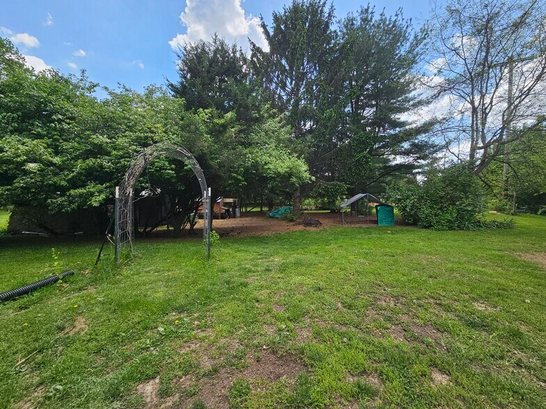 More Photos Of 6522 Brookville Salem Rd, Brookville Land For Sale