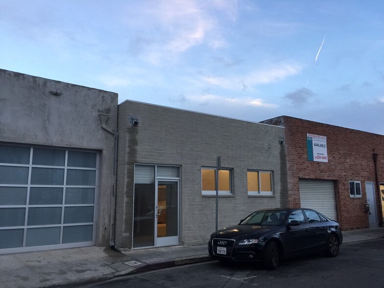 Primary Photo Of 3818 Willat Ave, Culver City Warehouse For Lease