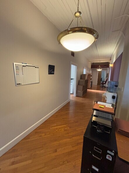 More Photos Of 201 N 3rd St, Hannibal Office For Sale