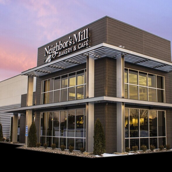 More Photos Of 2090 W Pleasant Grove Rd, Rogers Freestanding For Lease