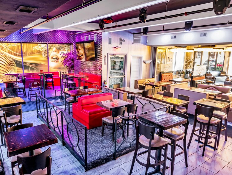 More Photos Of 118-124 S Union St, Lawrence Restaurant For Sale