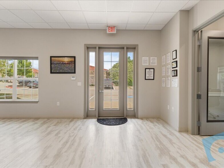 More Photos Of 210 Miron Dr, Southlake Medical For Lease