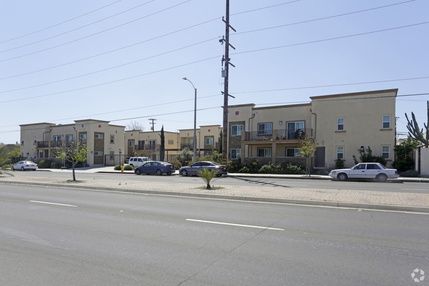 Primary Photo Of 440 E Sepulveda Blvd, Carson Apartments For Sale