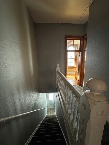 More Photos Of 327 N Riverfront Dr, Mankato Storefront Retail Residential For Sale
