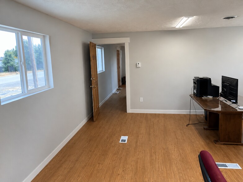 More Photos Of 1612 S Campbell St, Spokane Warehouse For Sale