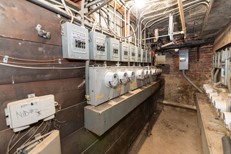 More Photos Of 3210-3212 Walbrook Ave, Baltimore Apartments For Sale