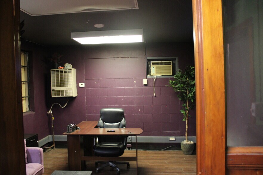 More Photos Of 333 Hamblin Ave W, Battle Creek Warehouse For Sale