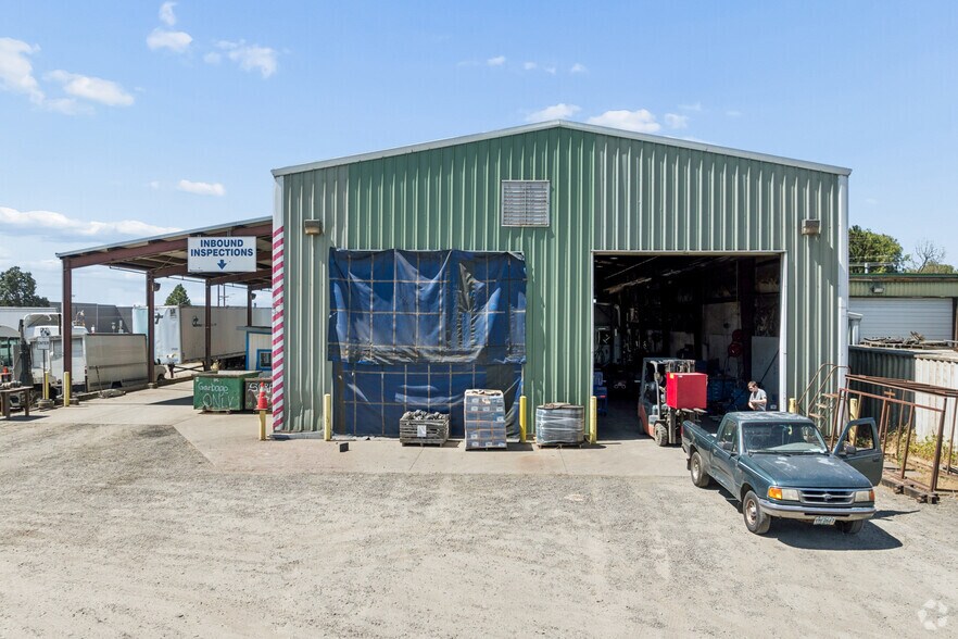 More Photos Of 3923 Old Salem Rd NE, Albany Truck Terminal For Sale