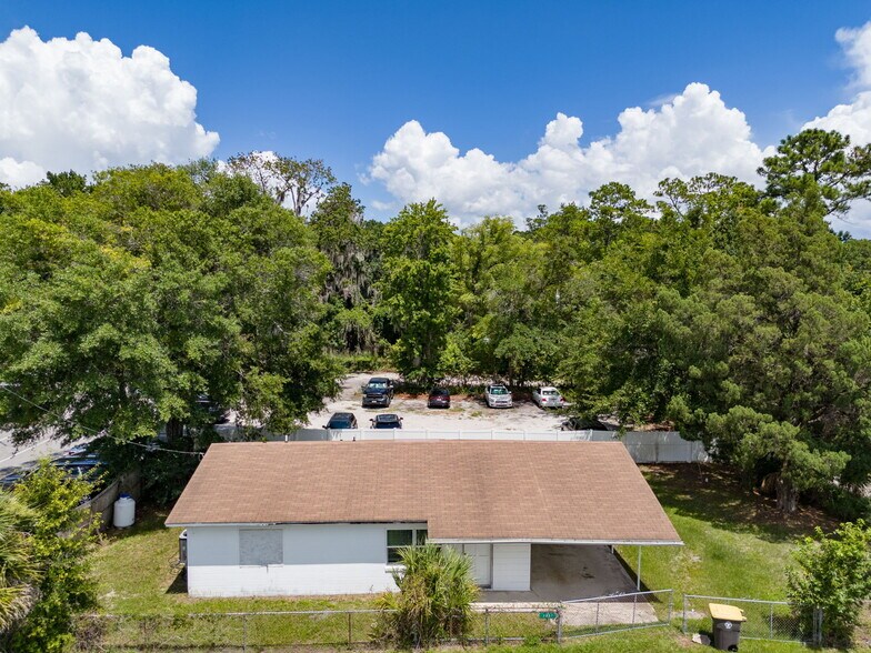 More Photos Of 7957 Blanding Blvd, Jacksonville Office Residential For Lease