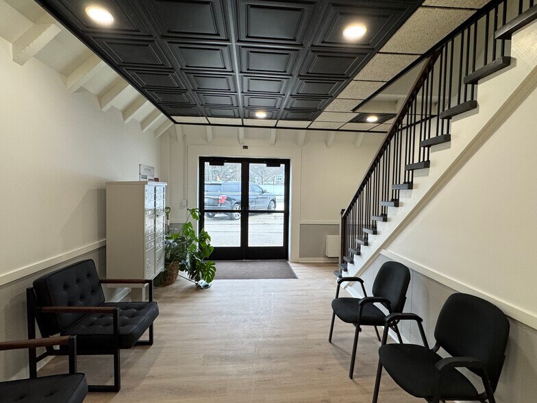 More Photos Of 31674 Center Ridge Rd, North Ridgeville Office For Lease