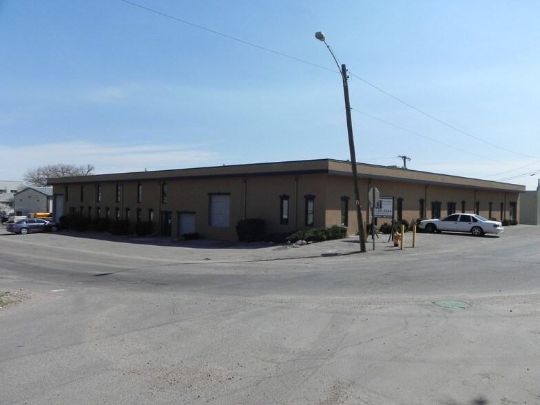 More Photos Of 2080 W Hamilton Pl, Sheridan Warehouse For Lease