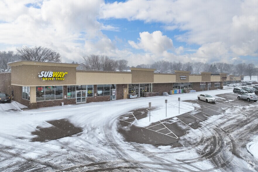 More Photos Of 2670-2730 E County E Rd, White Bear Lake Unknown For Lease