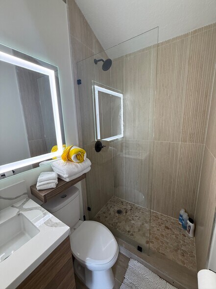 More Photos Of 2502 Tamarind Dr, Hutchinson Island Hotel For Sale
