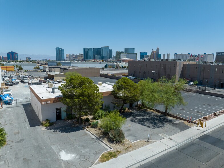 More Photos Of 3530-3534 W Hacienda Ave, Las Vegas Light Manufacturing For Lease