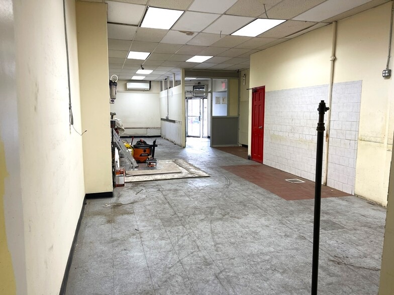 More Photos Of 41-12 29th St, Long Island City Storefront Retail Residential For Lease